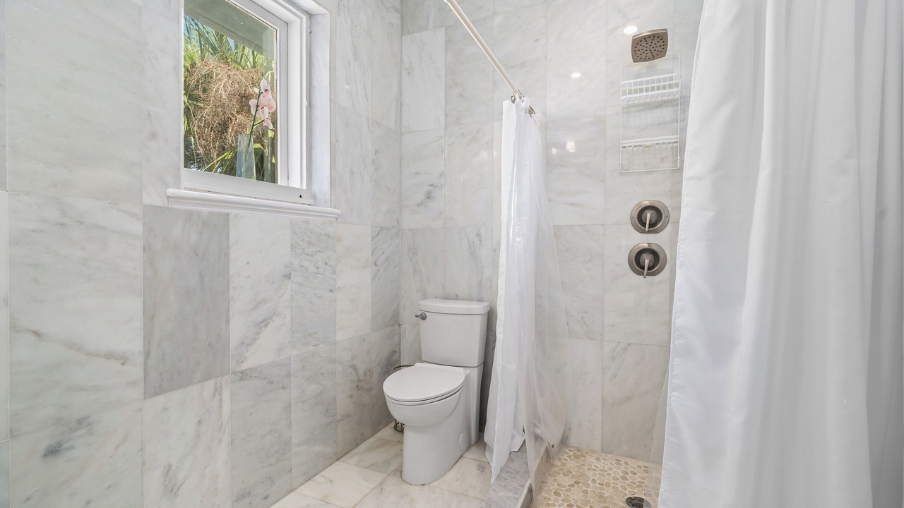 Photo of Bathroom in Nassau