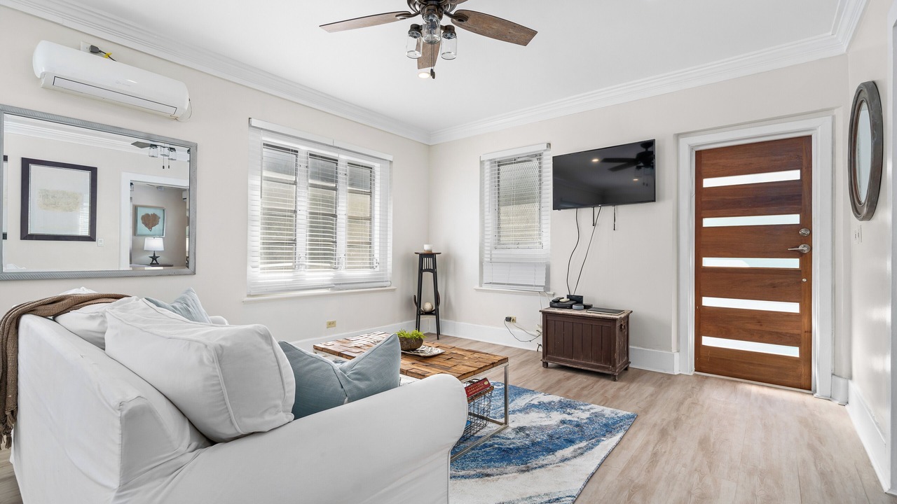 Photo of Livingroom in Nassau