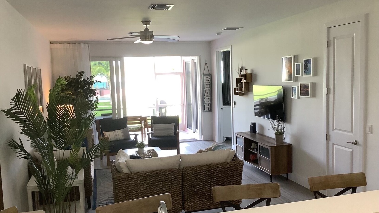 Photo of Livingroom in Treasure Cay