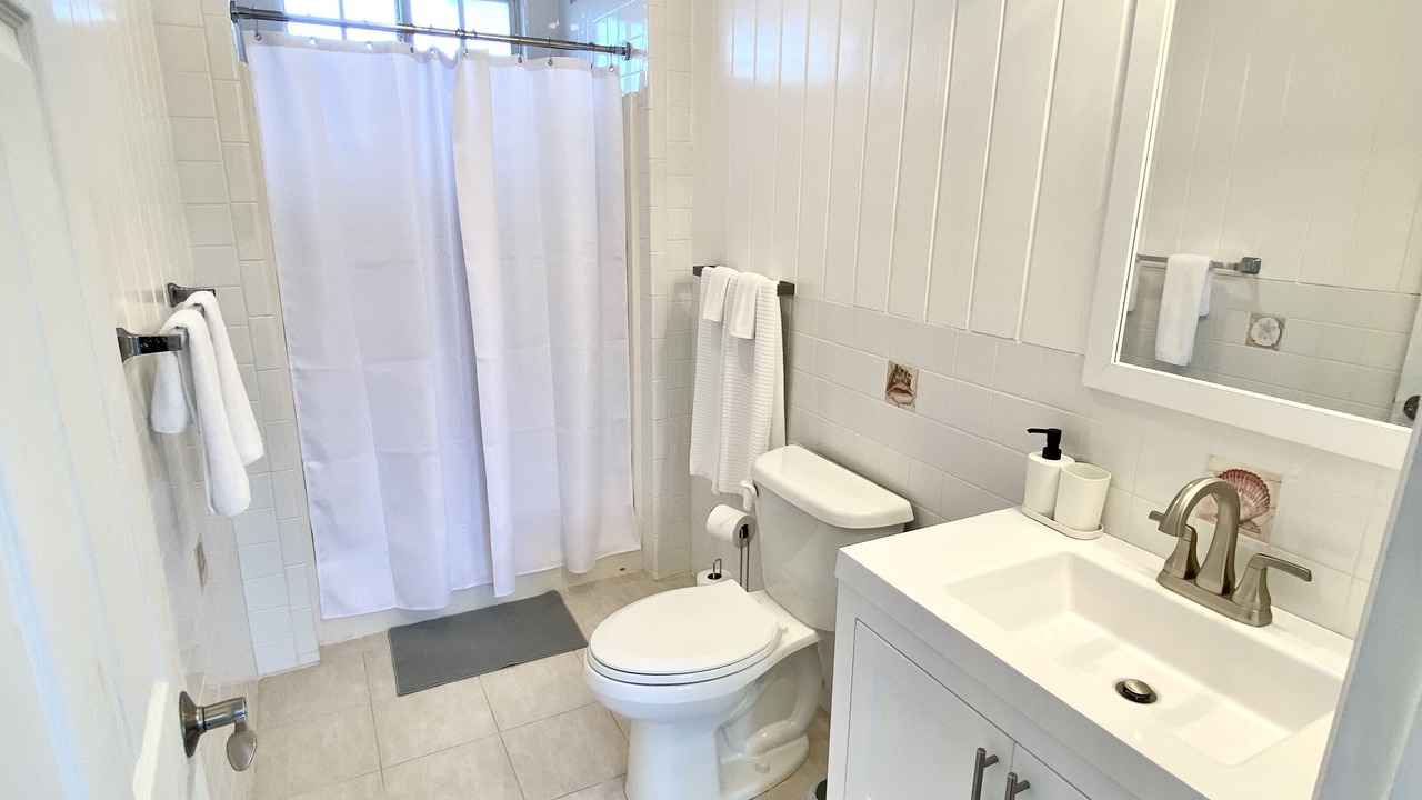 Photo of Bathroom in North Palmetto Point