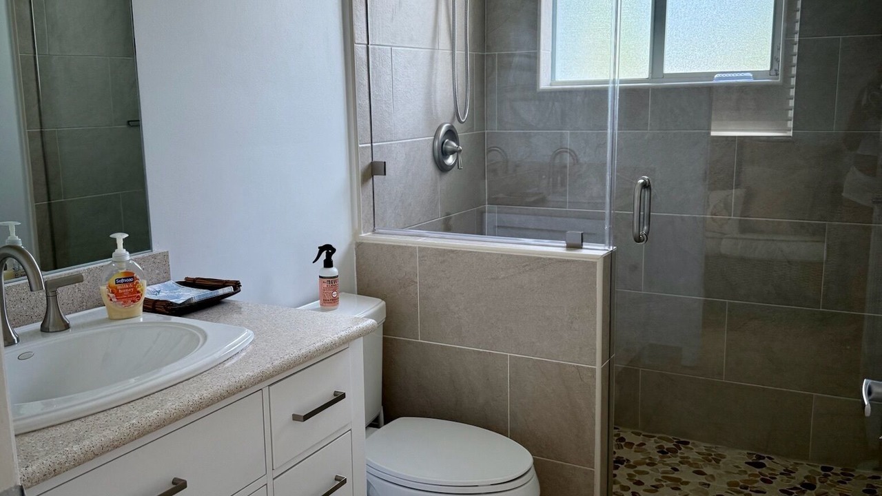 Photo of Bathroom in Bailey Town