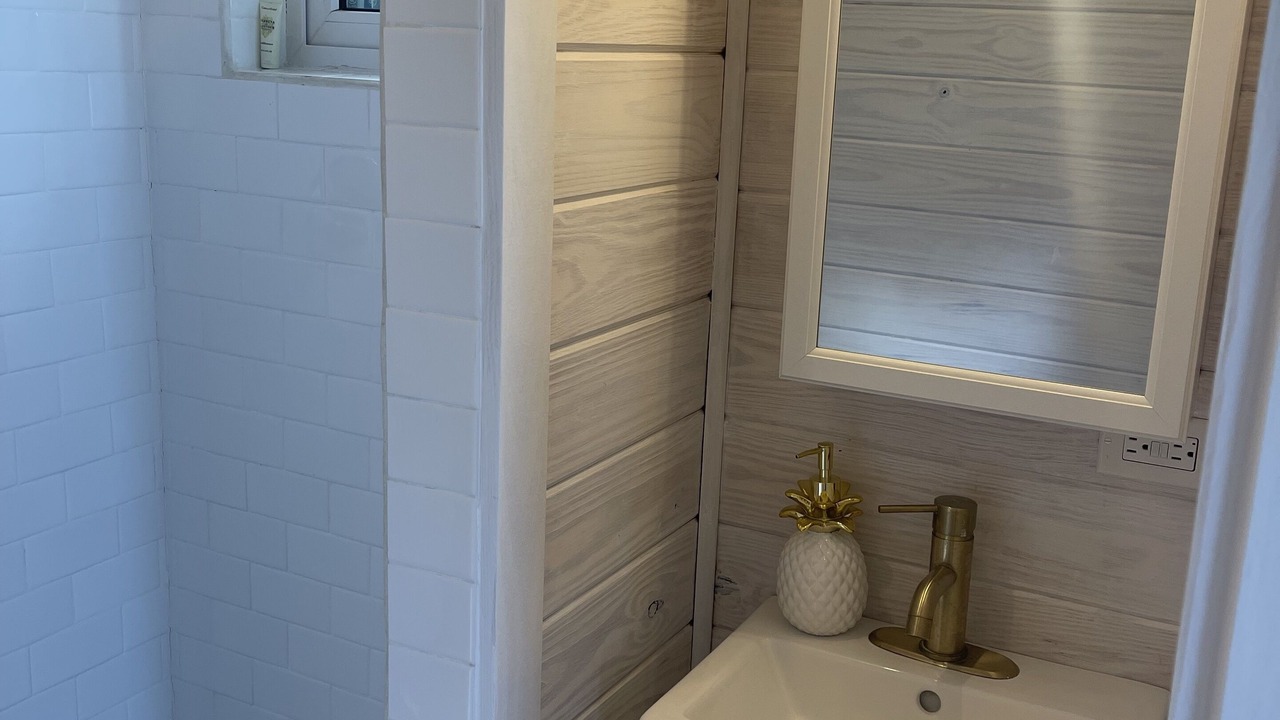 Photo of Bathroom in Spanish Wells