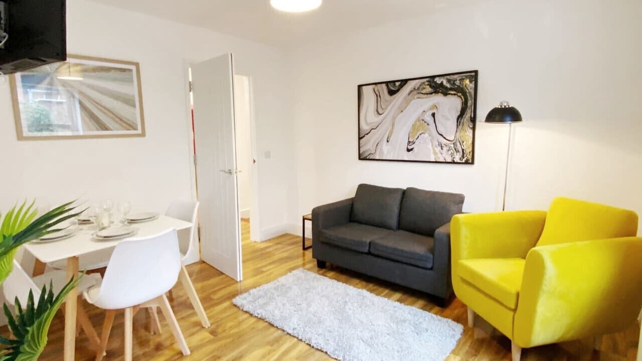 Photo of Livingroom in Bedford