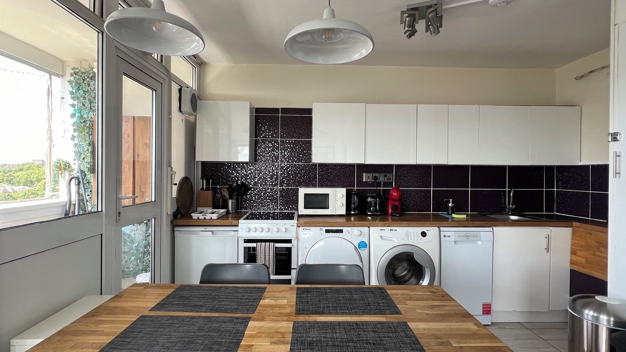 Photo of Kitchen in South Hampstead