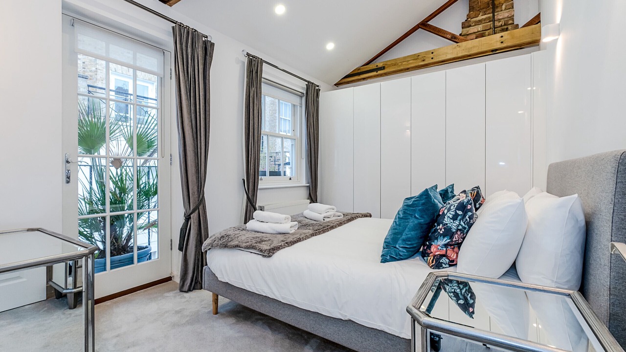 Photo of Bedroom in Courtfield
