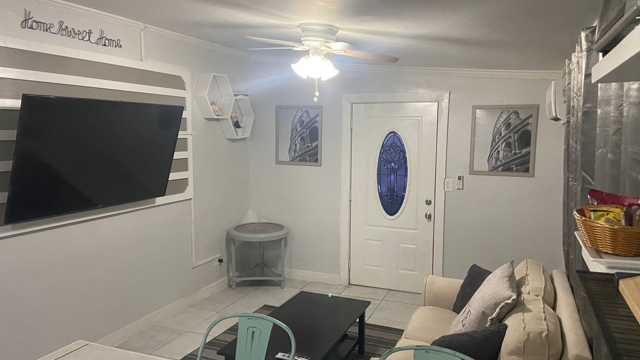 Photo of Livingroom in Nassau