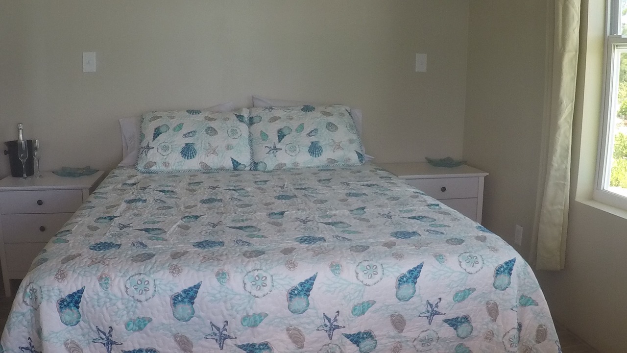 Photo of Bedroom in Rainbow Bay