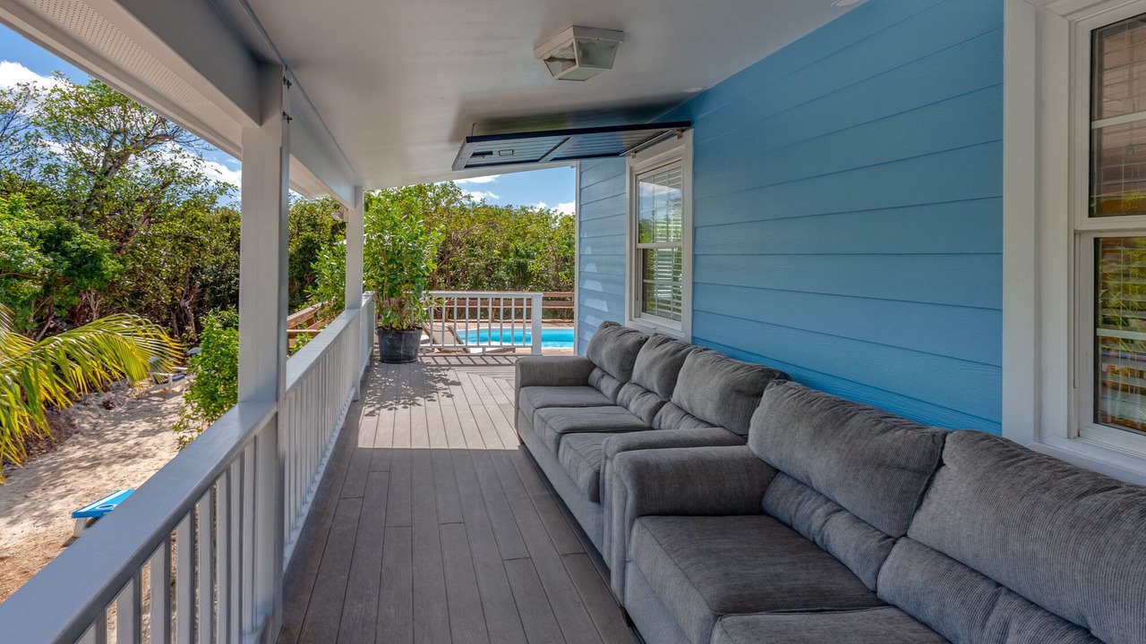 Photo of Patio Balcony in Hope Town