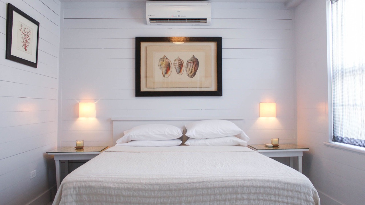 Photo of Bedroom in Dunmore Town