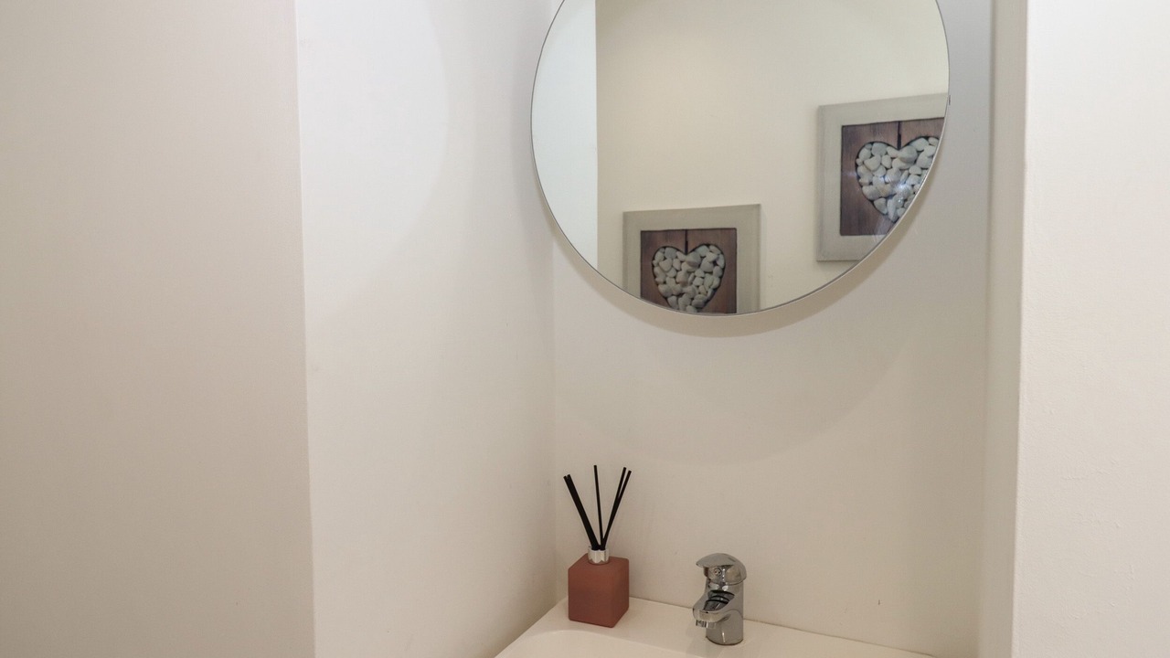 Photo of Bathroom in Babbacombe