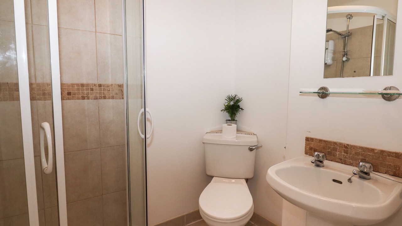 Photo of Bathroom in Babbacombe