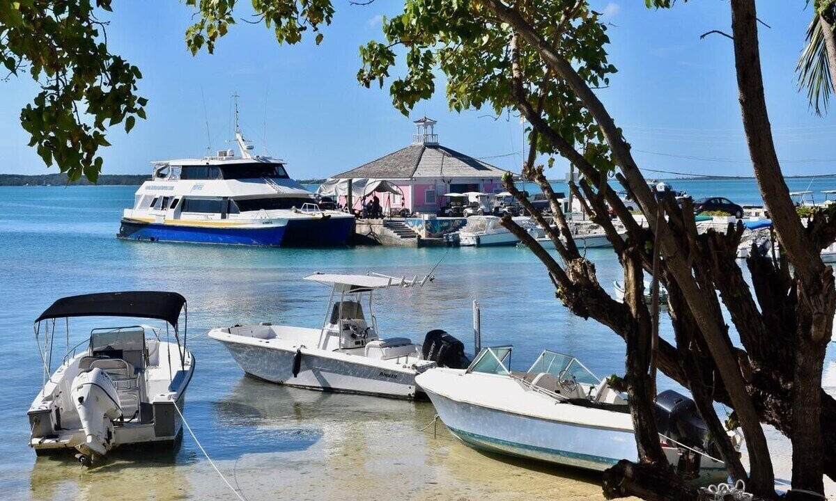 Photo of Outdoor in Dunmore Town