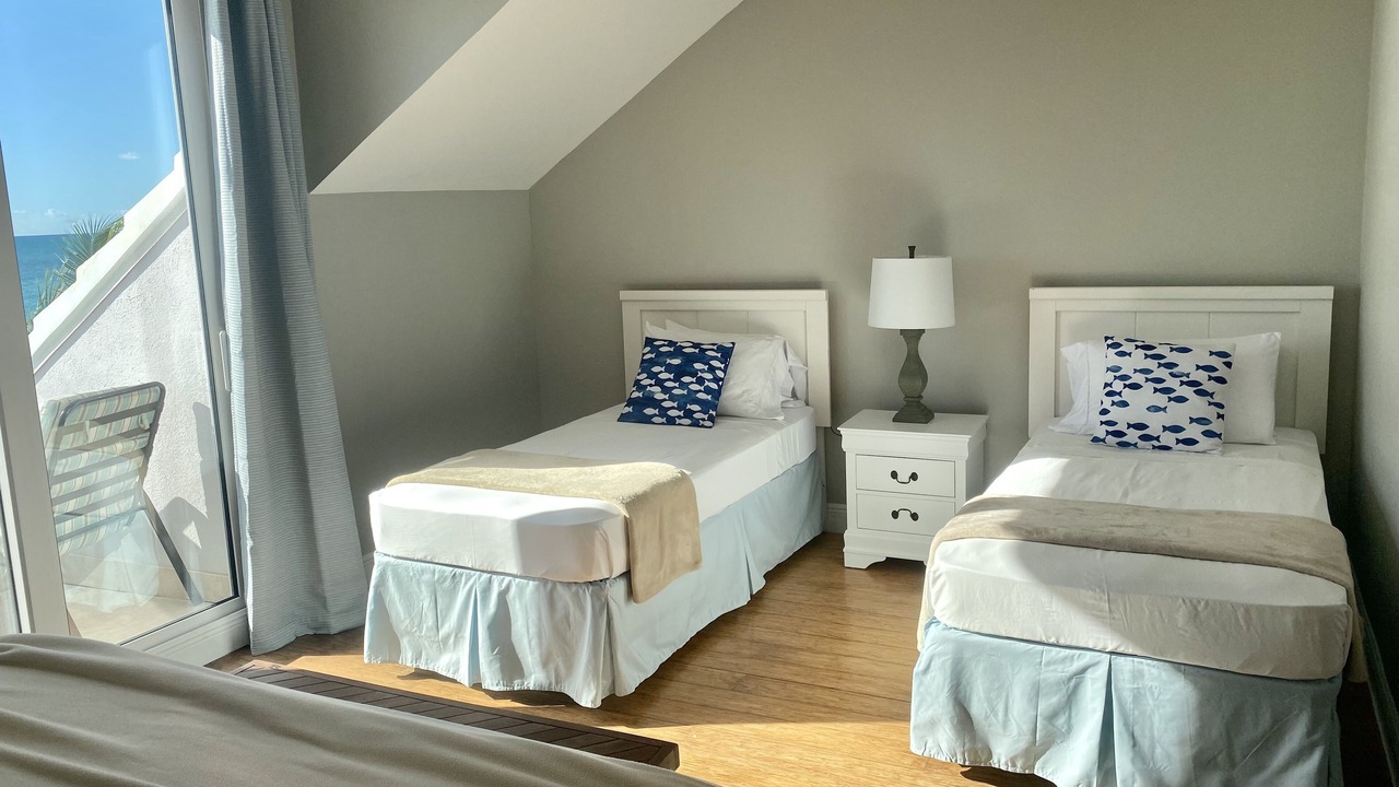 Photo of Bedroom in Palm Cay