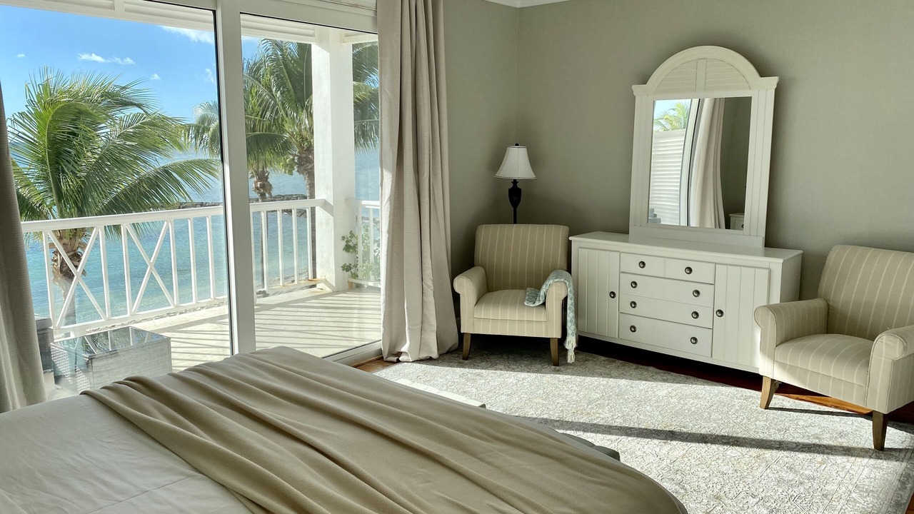 Photo of Bedroom in Palm Cay