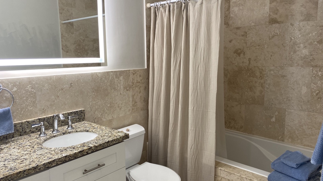 Photo of Bathroom in Palm Cay
