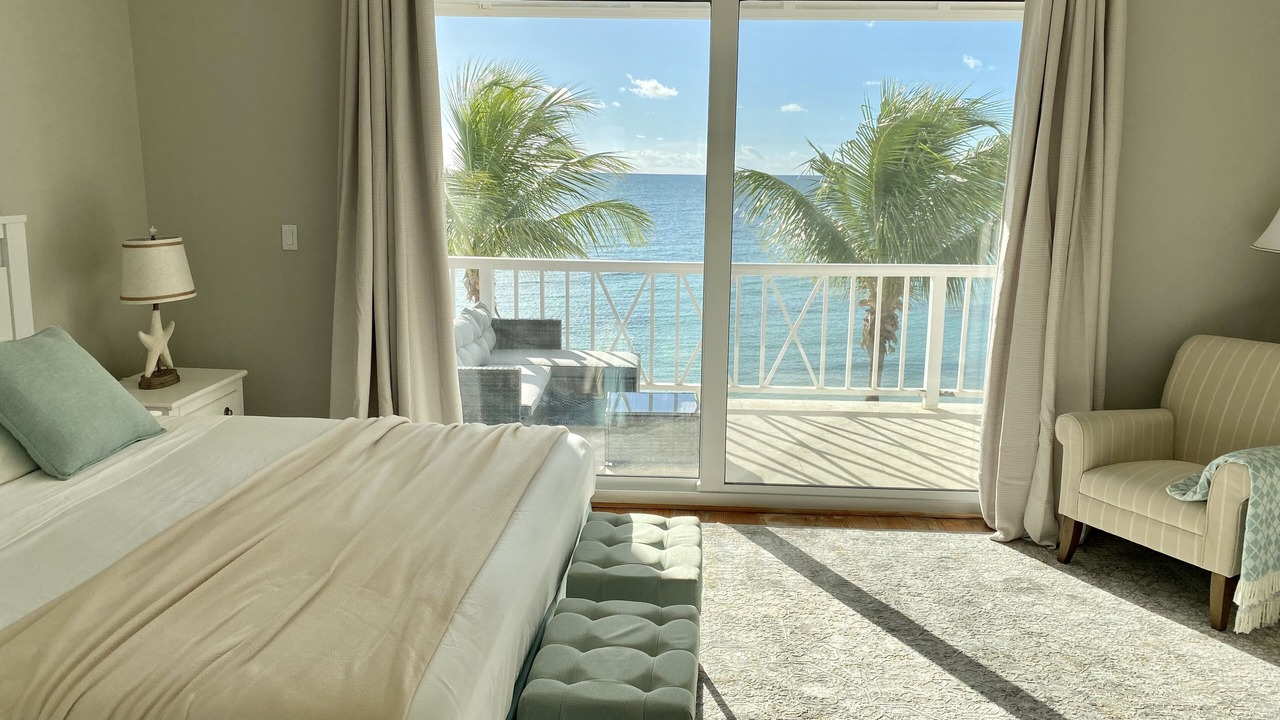 Photo of Bedroom in Palm Cay