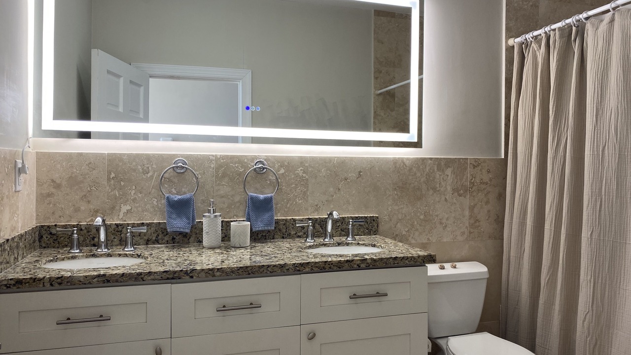 Photo of Bathroom in Palm Cay