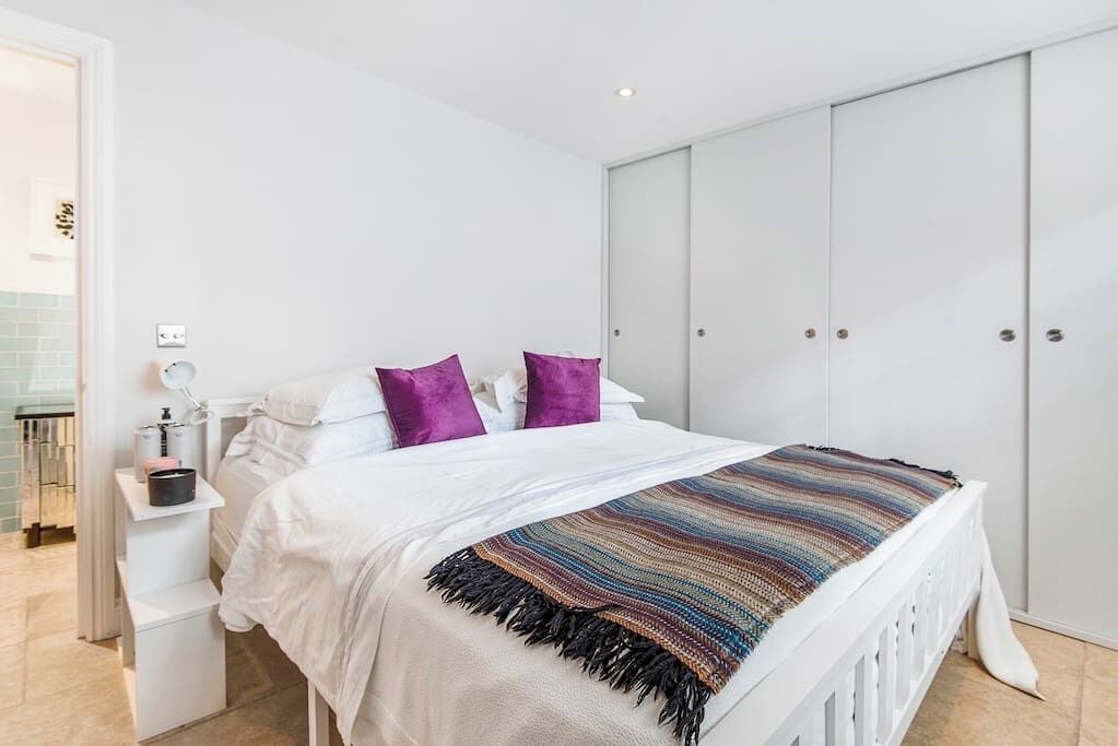 Photo of Bedroom in Bayswater