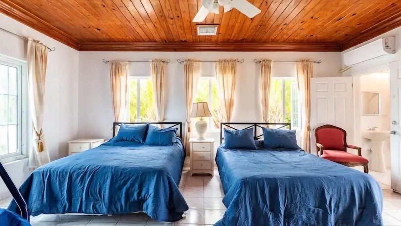 Photo of Bedroom in Nassau