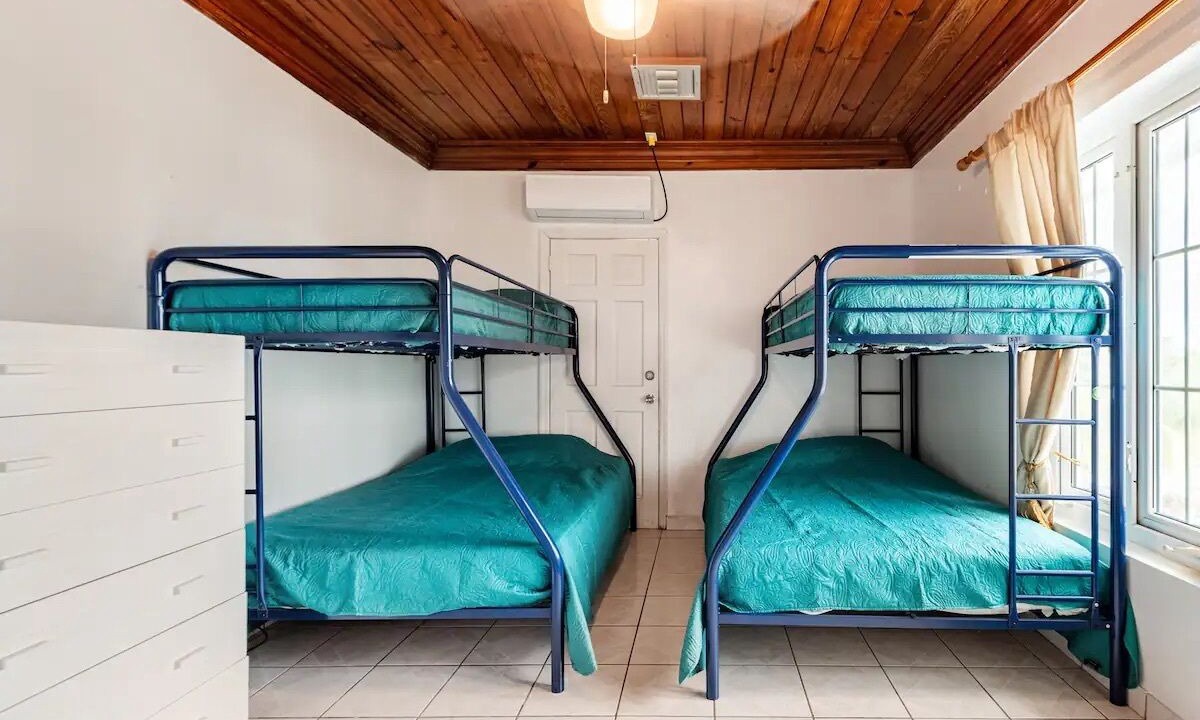 Photo of Bedroom in Nassau