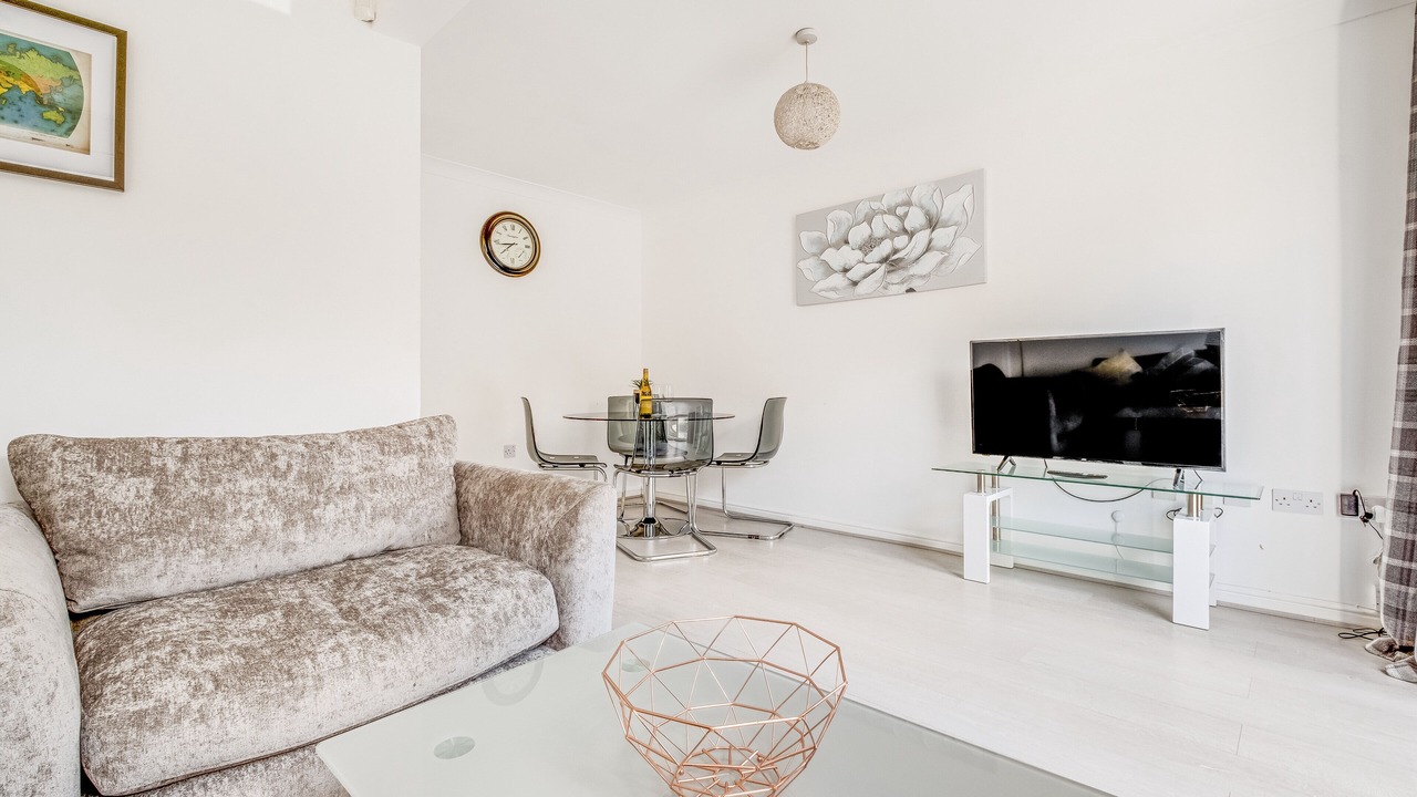 Photo of Livingroom in Bedford