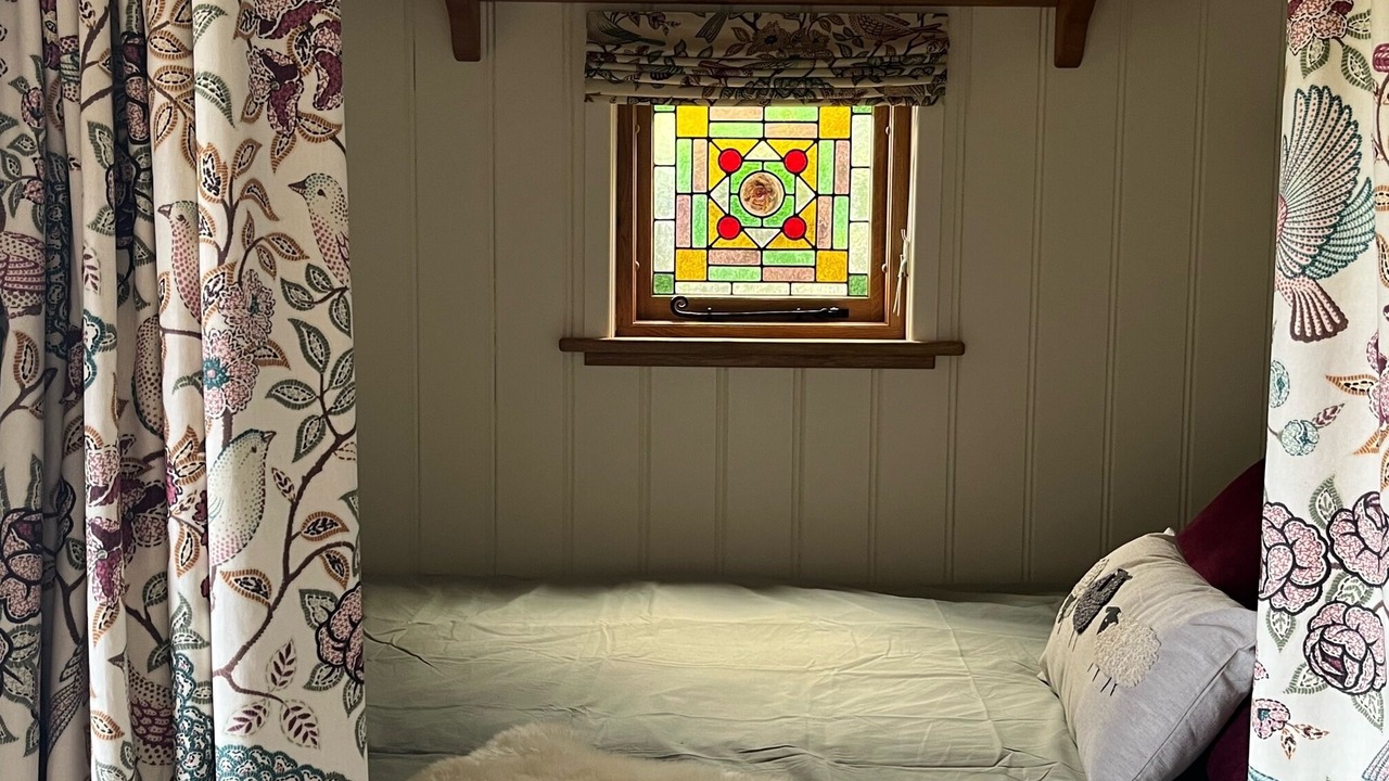 Photo of Bedroom in Ewhurst Green