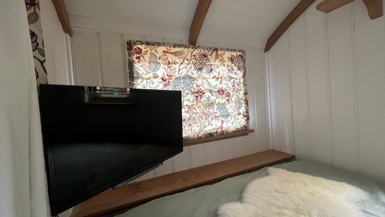 Photo of Bedroom in Ewhurst Green