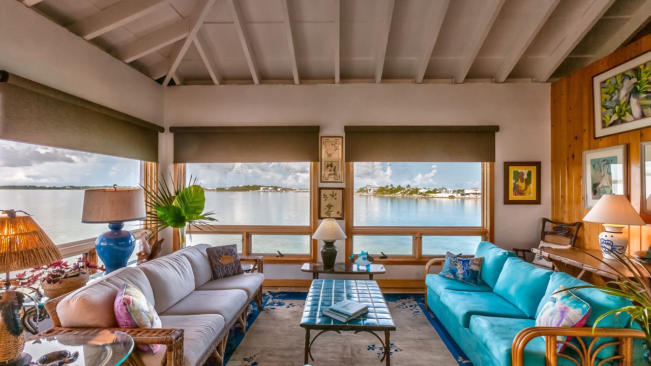 Photo of Livingroom in Lubbers Quarters Cay