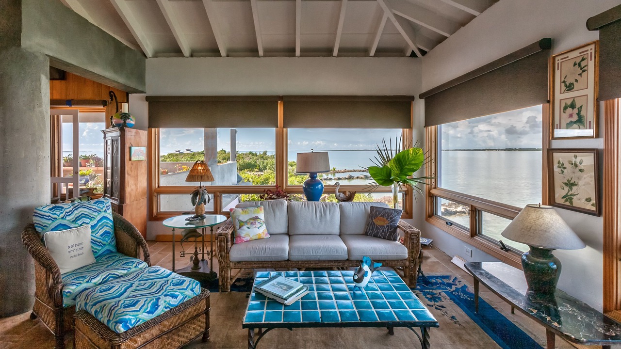 Photo of Livingroom in Lubbers Quarters Cay