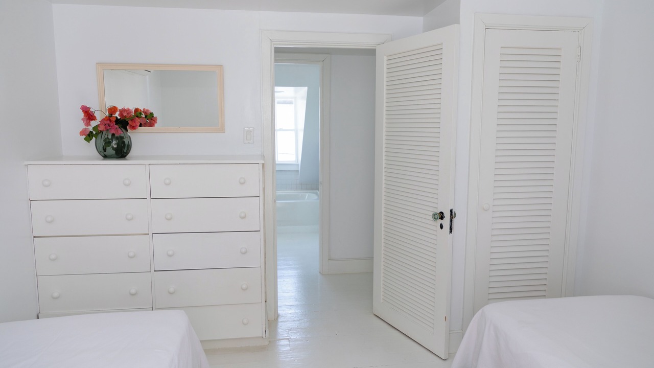 Photo of Bedroom in Dunmore Town