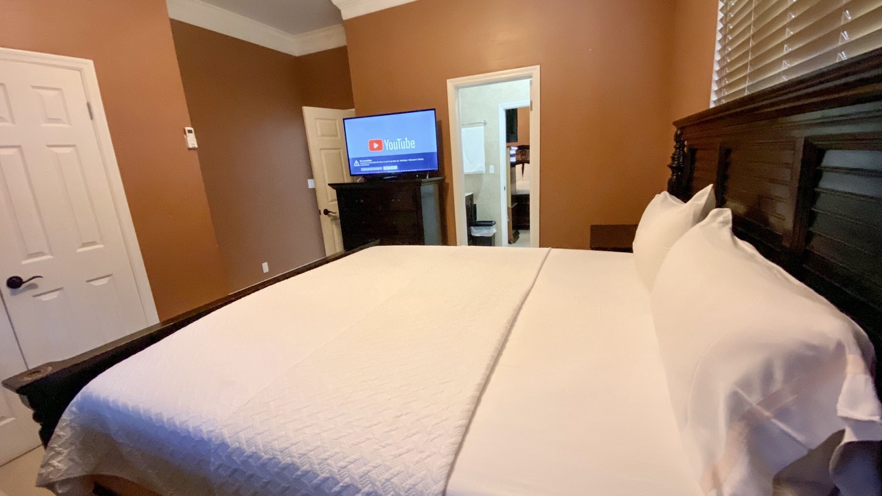 Photo of Bedroom in Nassau