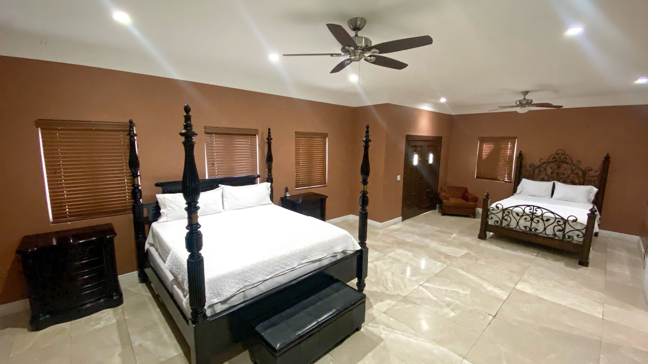 Photo of Bedroom in Nassau