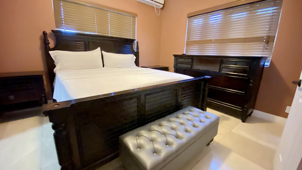 Photo of Bedroom in Nassau