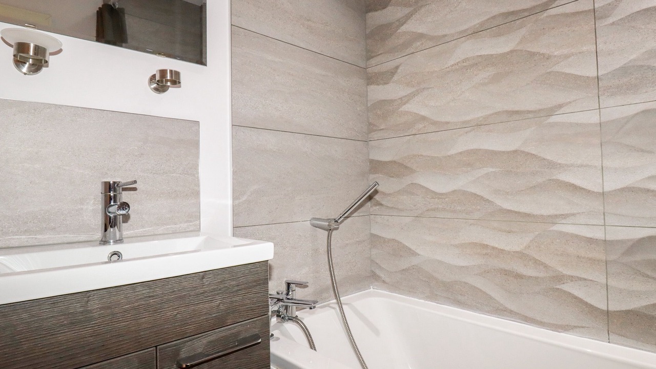 Photo of Bathroom in Newquay City Centre
