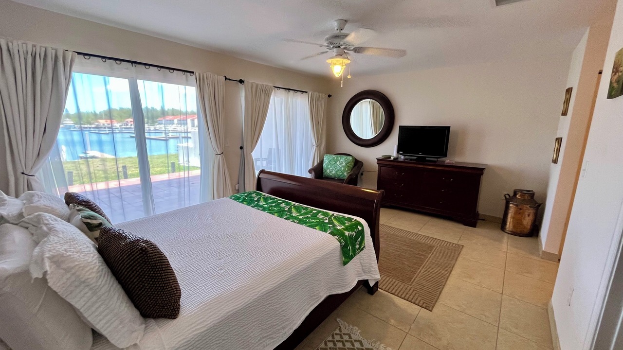 Photo of Bedroom in South Bimini