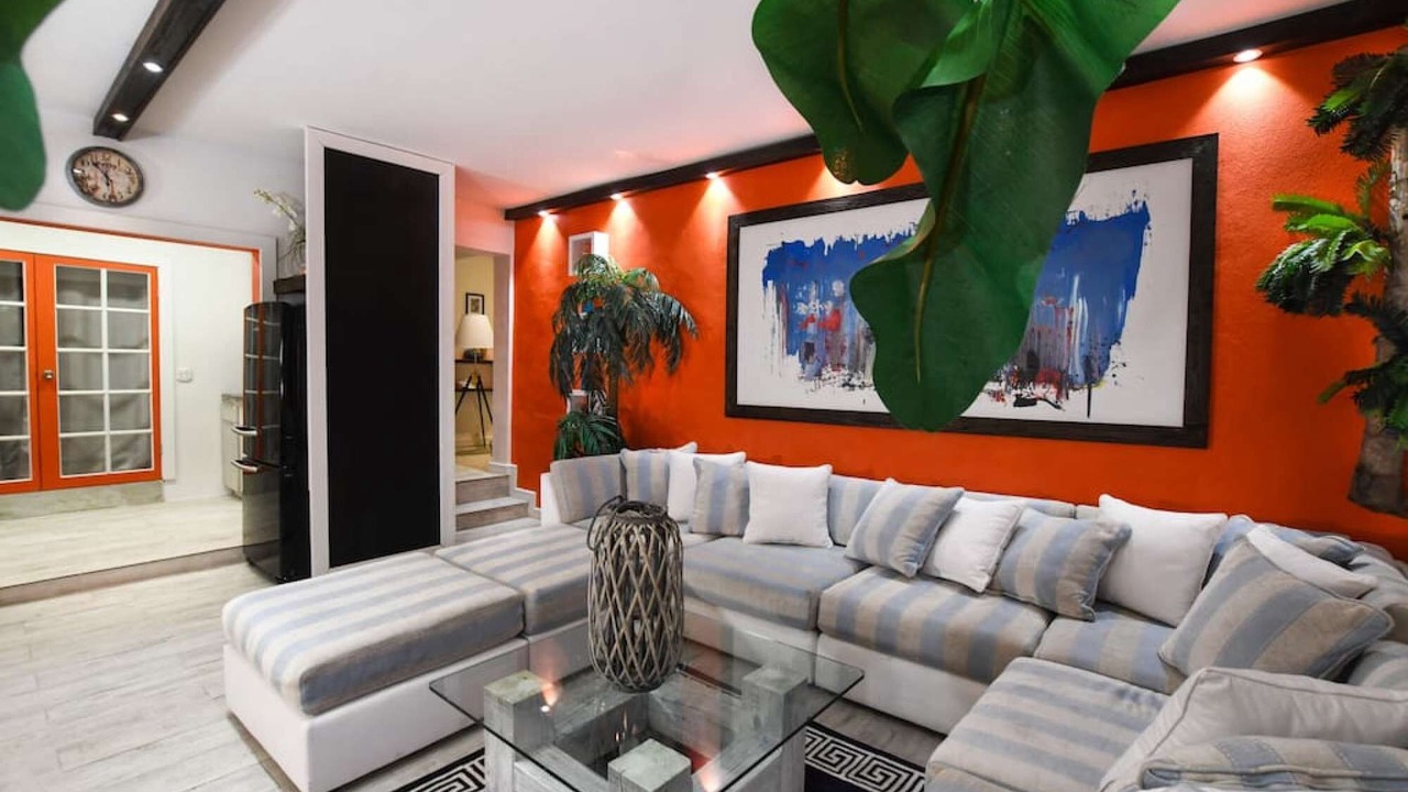 Photo of Livingroom in Nassau
