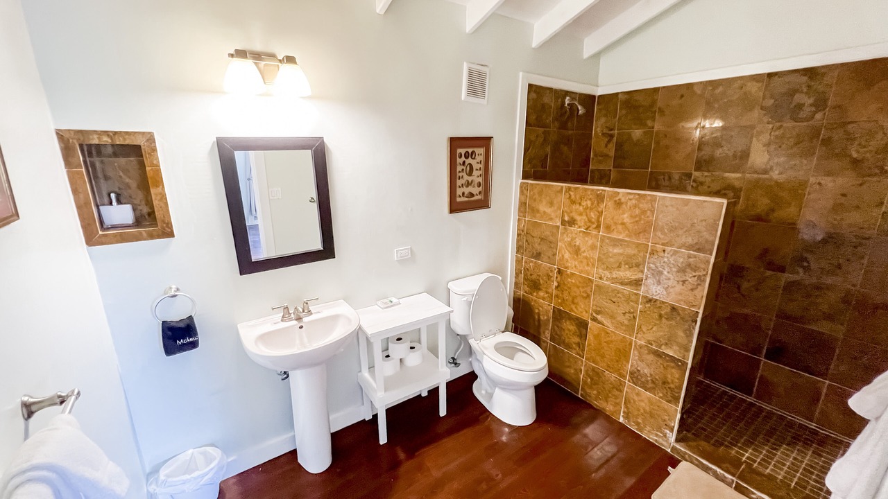 Photo of Bathroom in Spanish Wells
