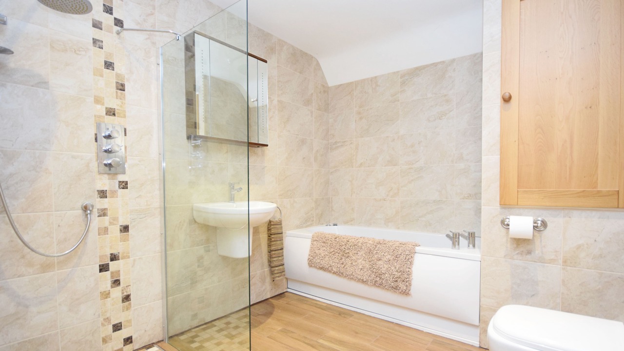 Photo of Bathroom in Angmering
