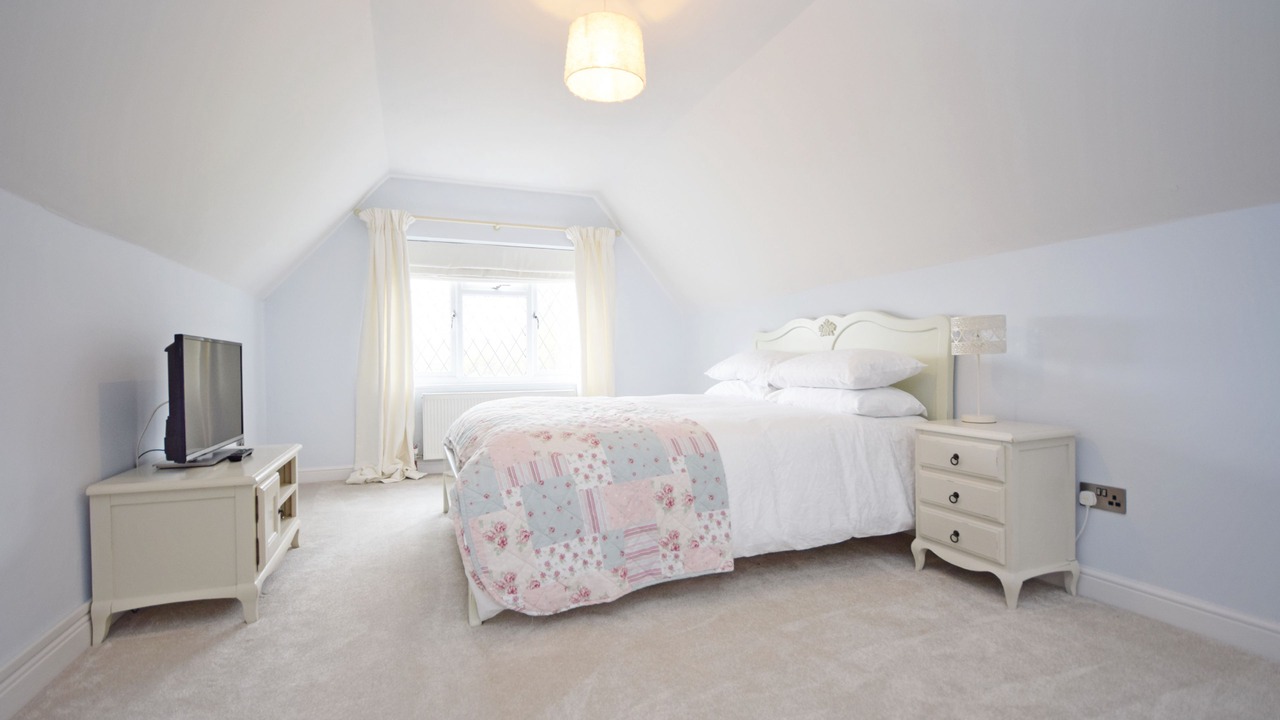 Photo of Bedroom in Angmering