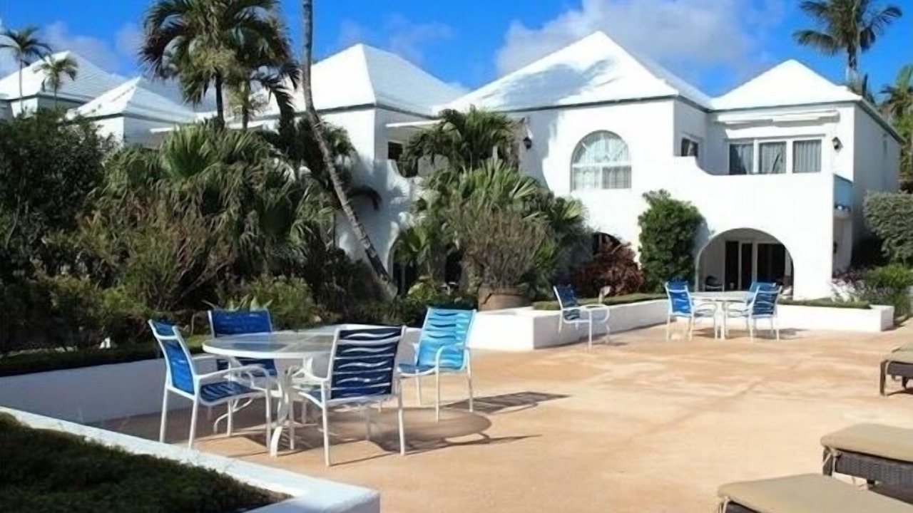 Photo of Others in Paradise Island