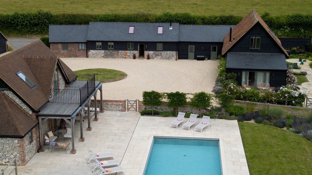 Photo of Outdoor in Middle Assendon