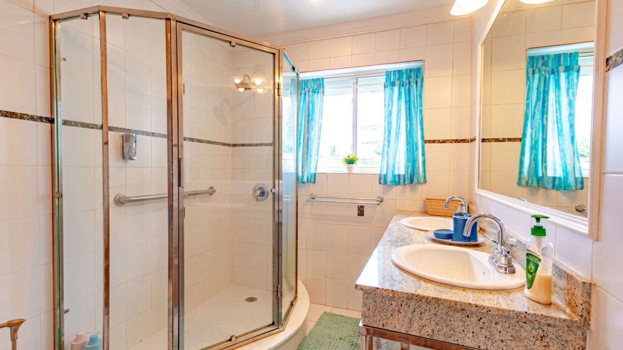 Photo of Bathroom in Nassau