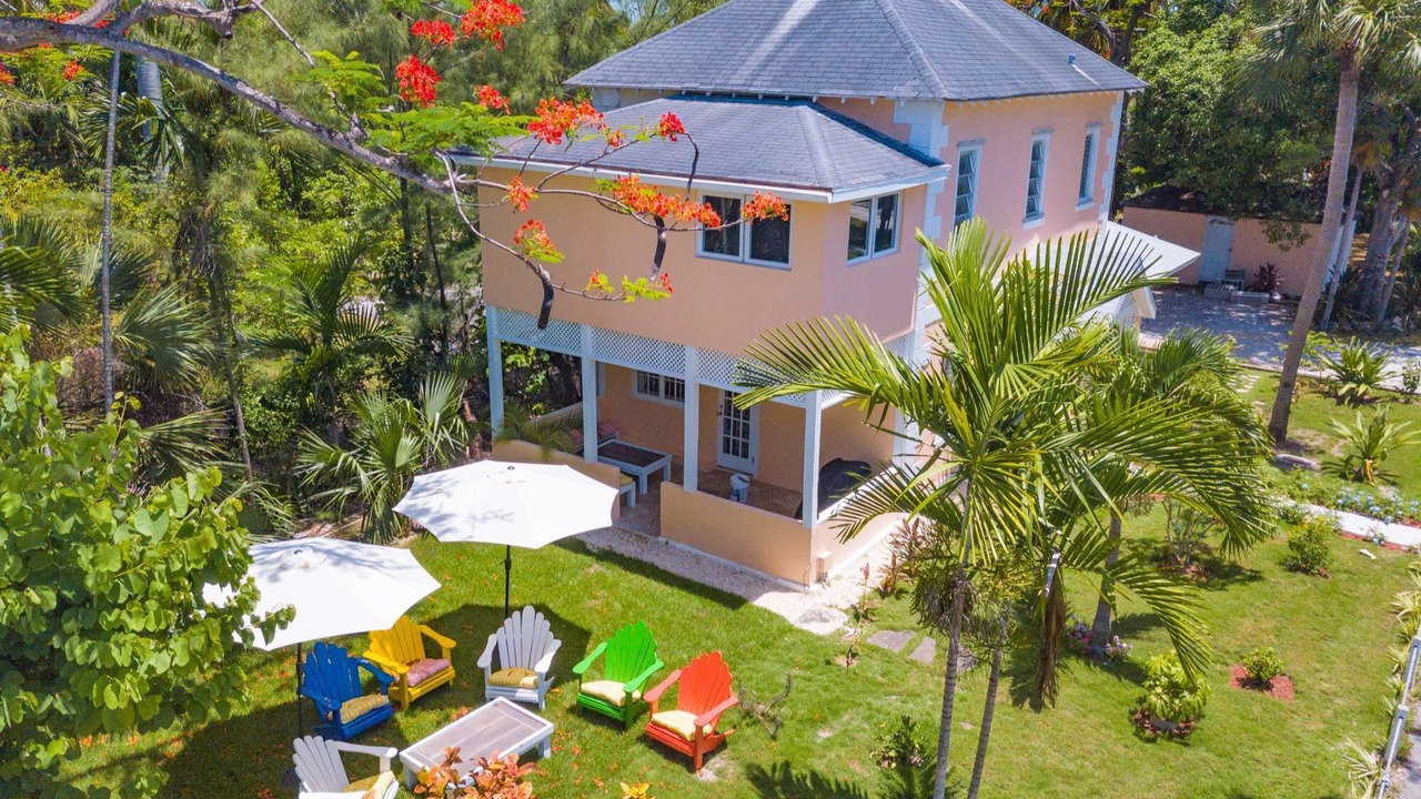 Photo of Patio Balcony in Nassau