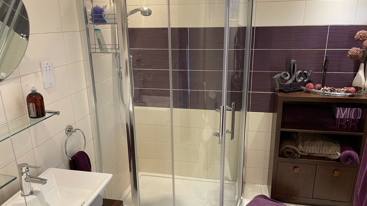 Photo of Bathroom in Watlington