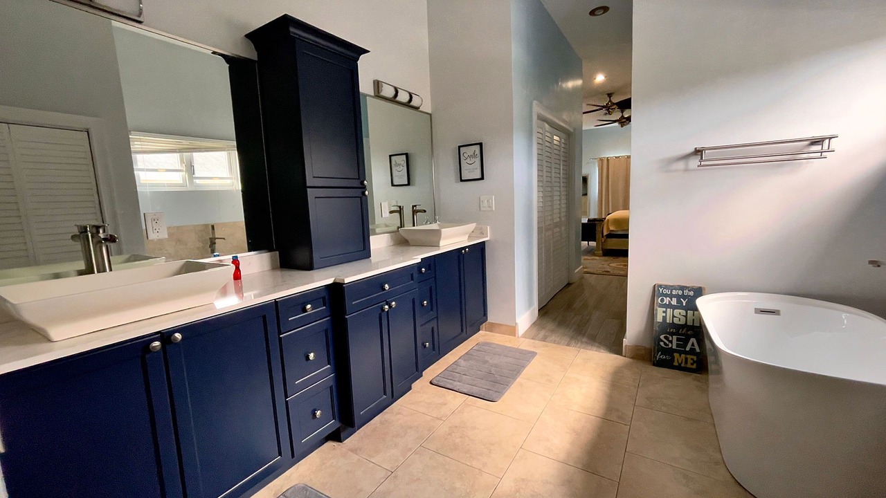 Photo of Bathroom in Greening Glade