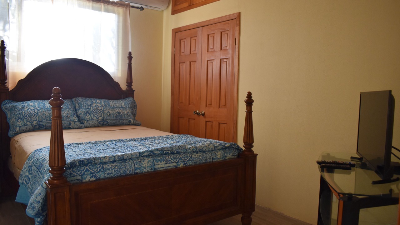 Photo of Bedroom in Gambier
