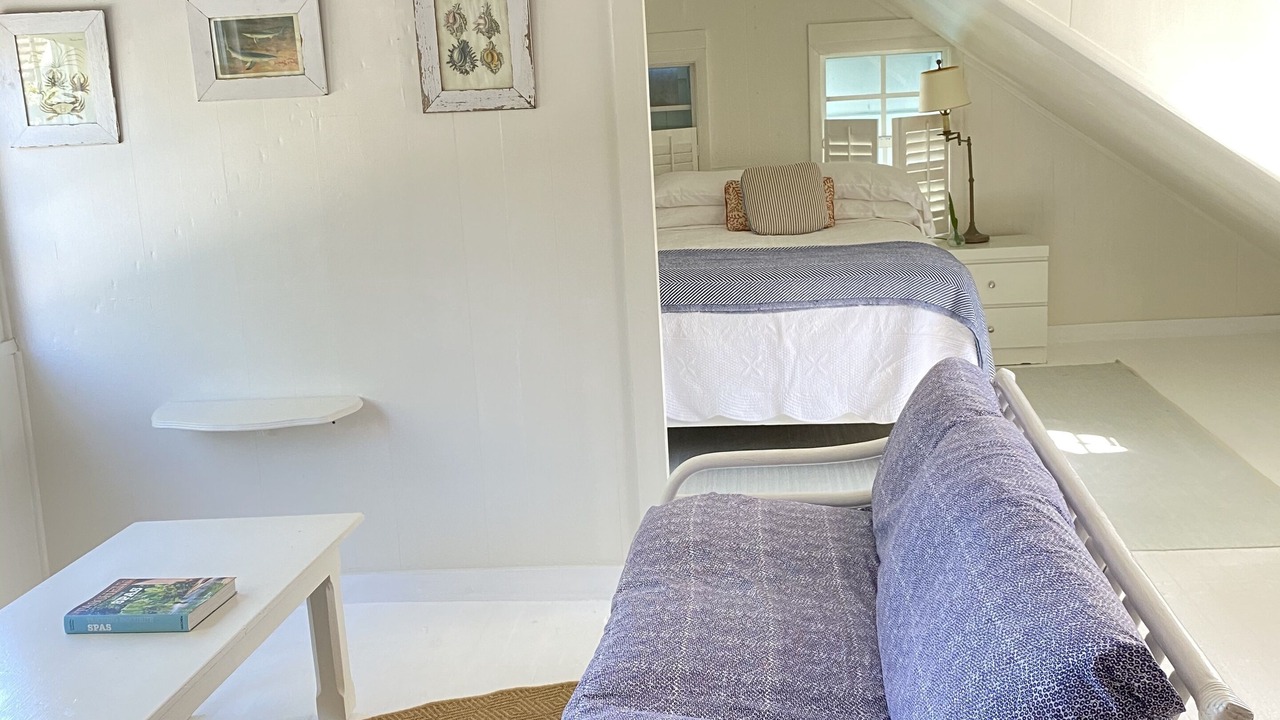 Photo of Bedroom in Dunmore Town