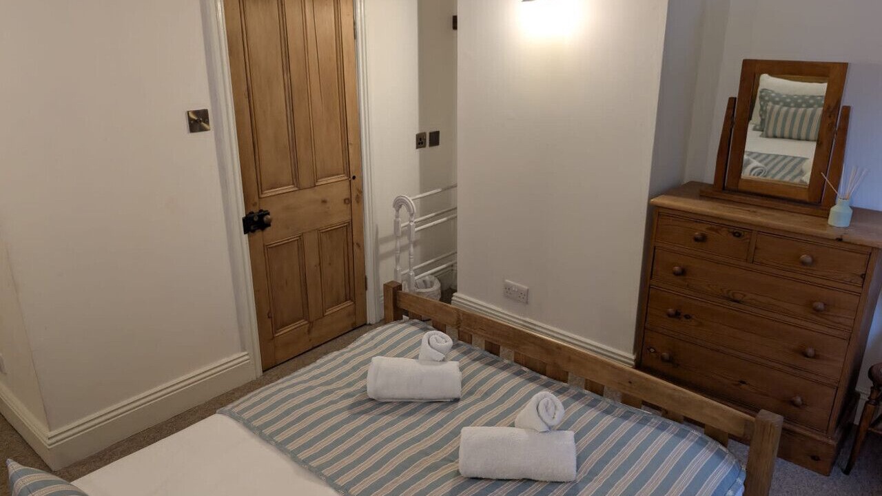 Photo of Bedroom in Alton