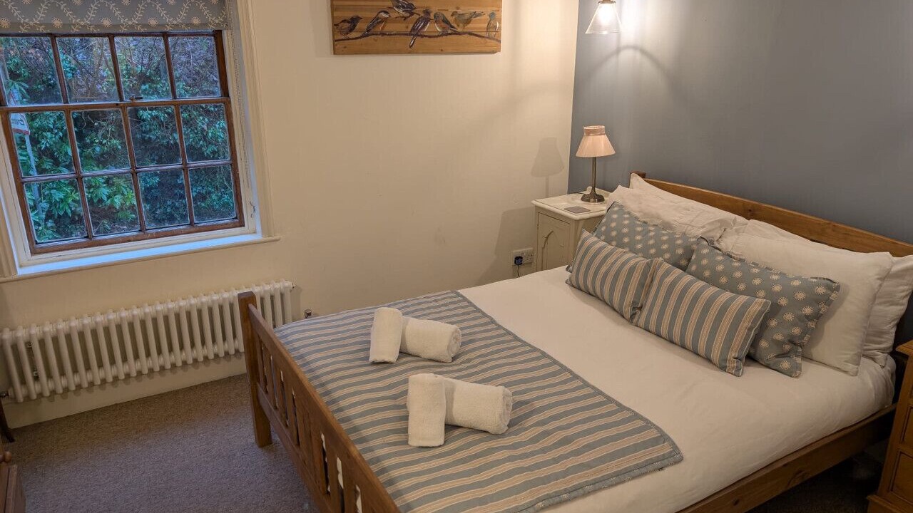 Photo of Bedroom in Alton