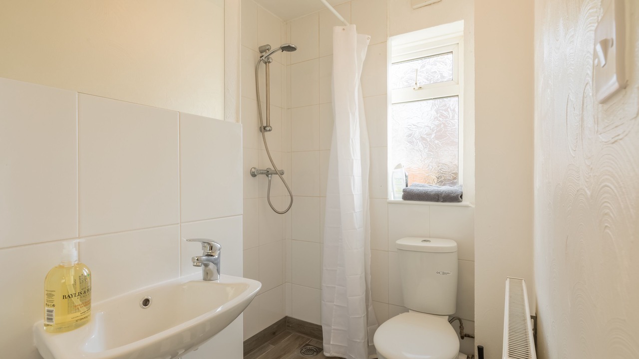 Photo of Bathroom in Luton